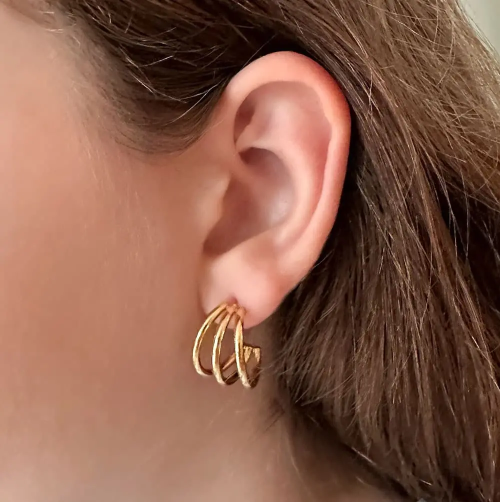 3 hoops v (1) 3 hoops