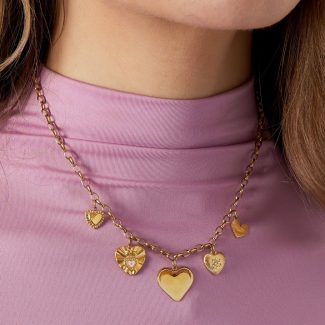 Bedelketting met hartjes