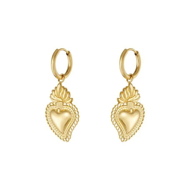 Gouden oorbellen vlammend hartje