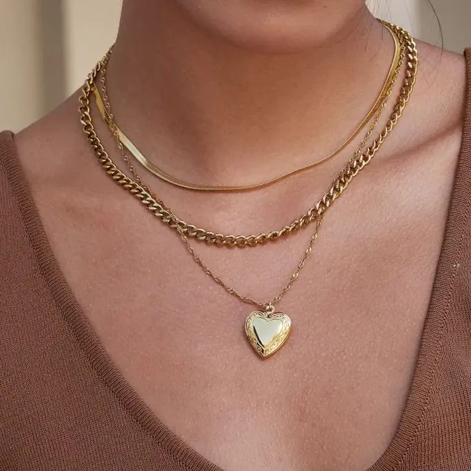 Hartjes medaillon ketting goud
