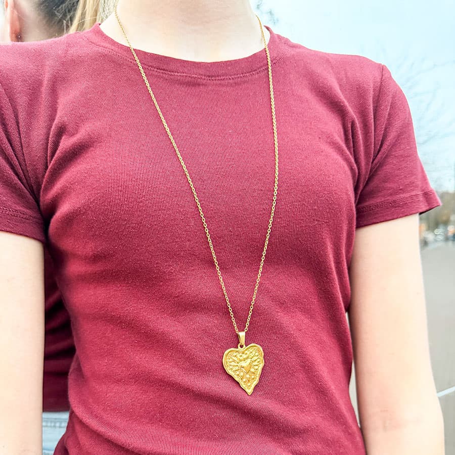 Lange ketting met hart Love