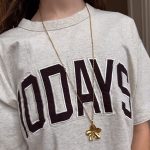 Lange ketting met Bloem bedel