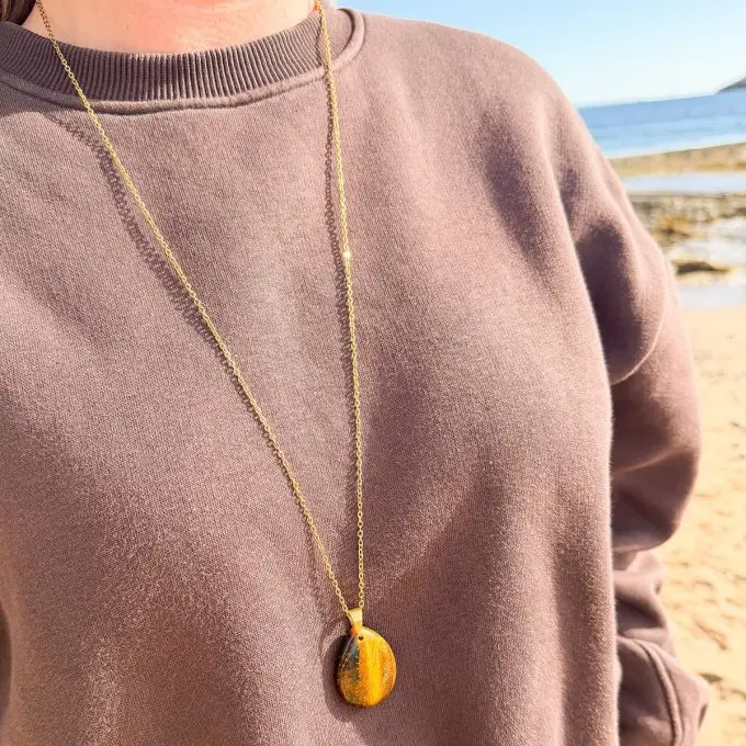 Edelsteenketting met tijgeroog hanger